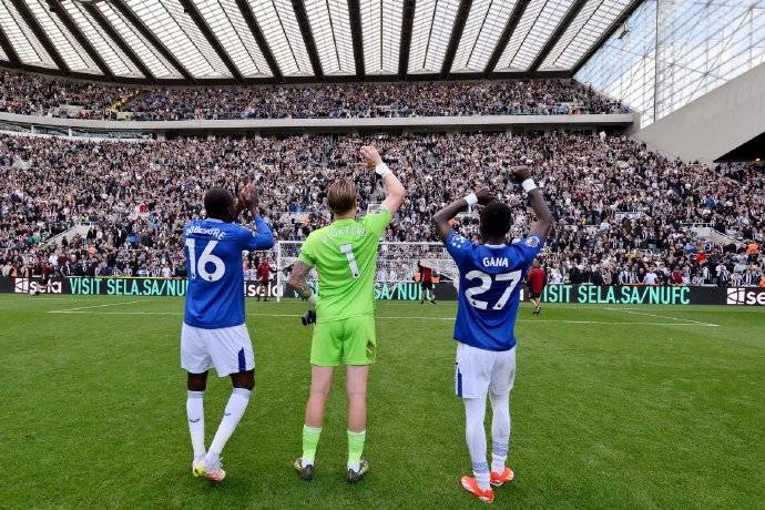 英超纽卡斯尔联vs埃弗顿:0-1!纽卡斯尔联主场沦陷,埃弗顿阿尔卡拉斯破门凯旋