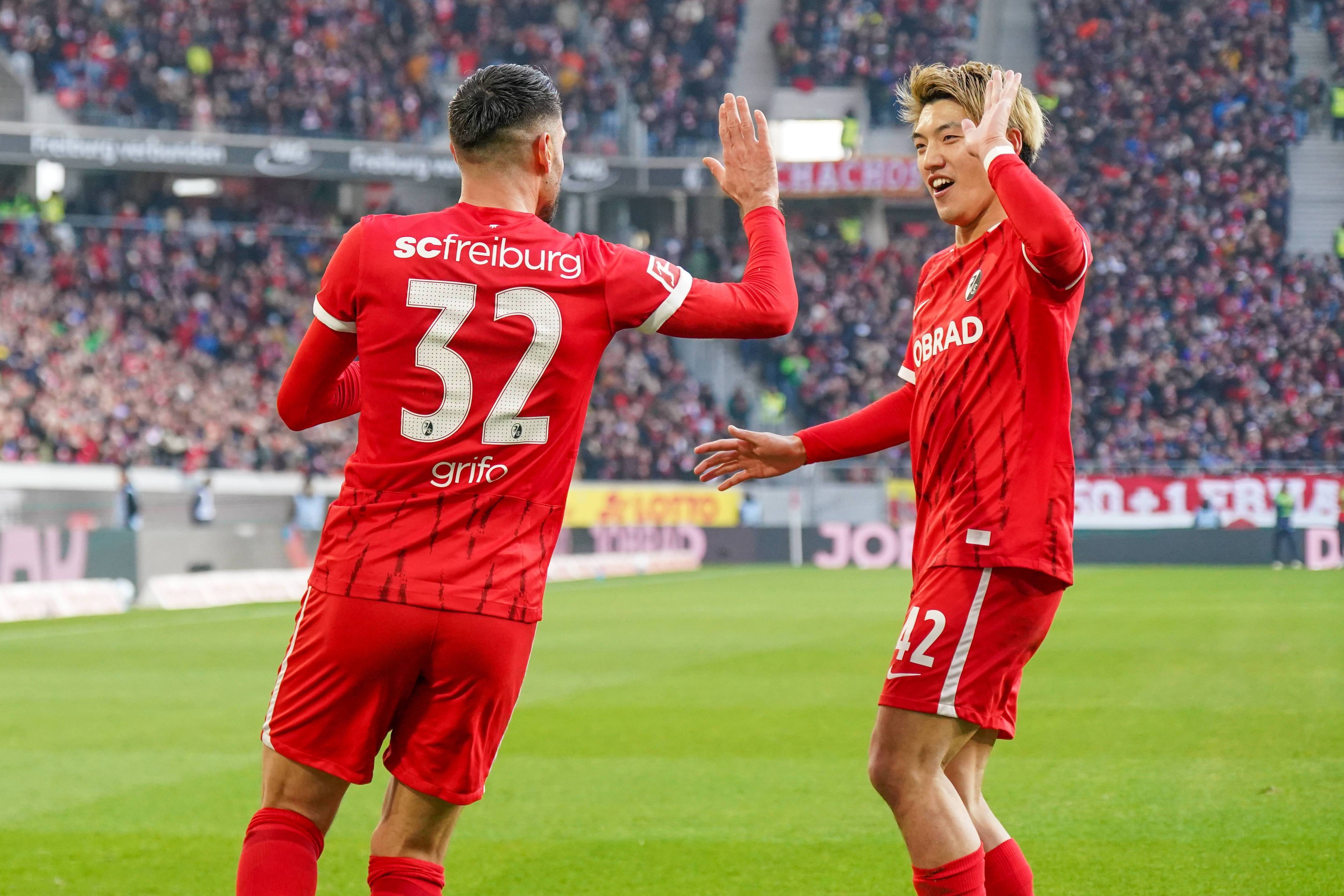 记者:堂安律未参加弗赖堡训练,今日接受法兰克福体检