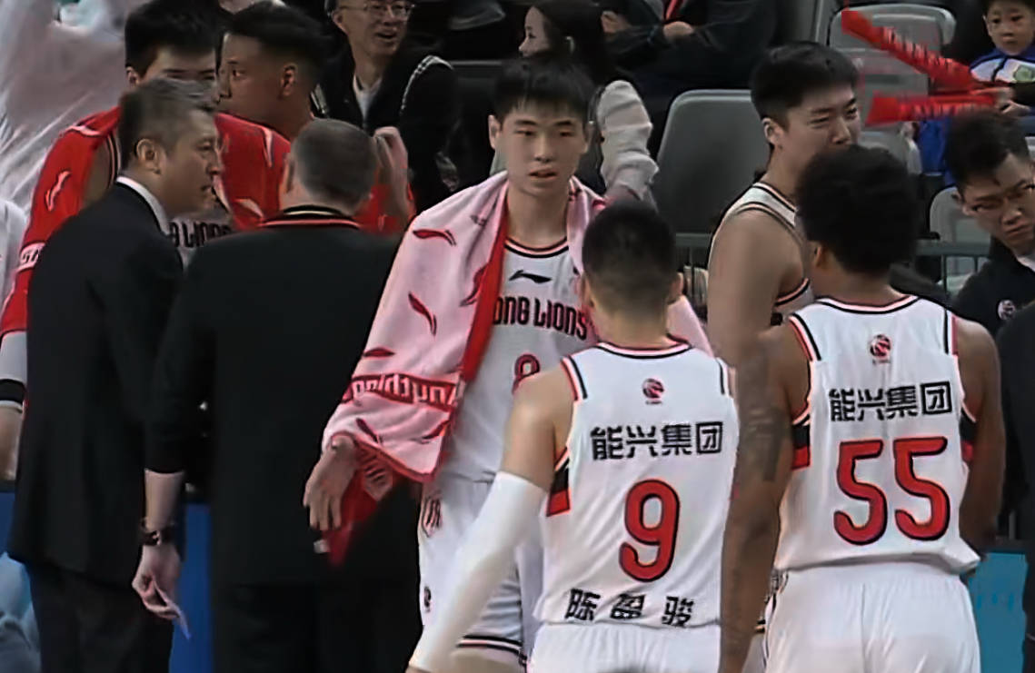 确认加盟!广东“新锋线”拒绝NBA,朱芳雨正式迎来争冠王牌!