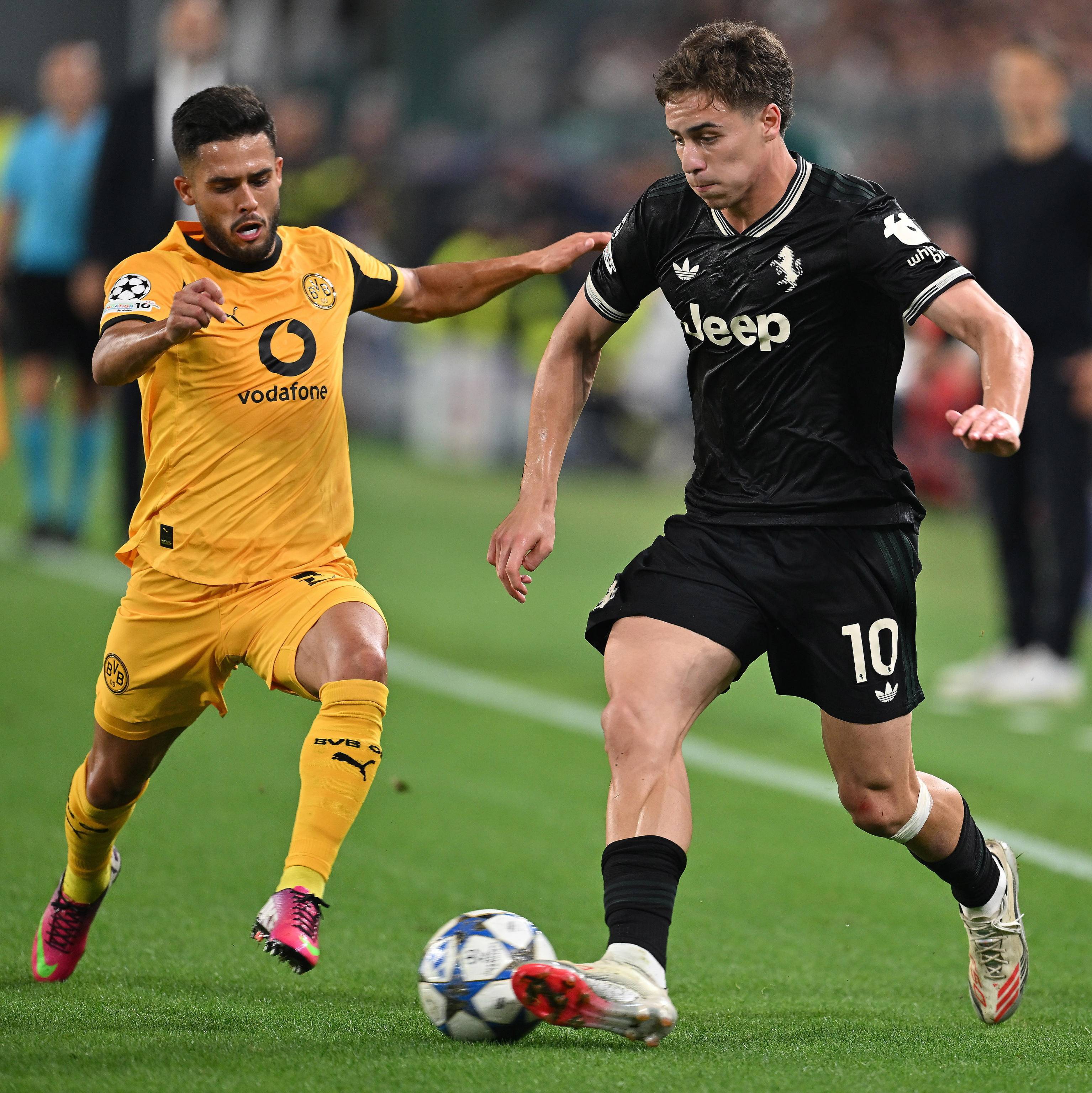 (外代二线)足球——欧冠联赛:尤文图斯战平多特蒙德