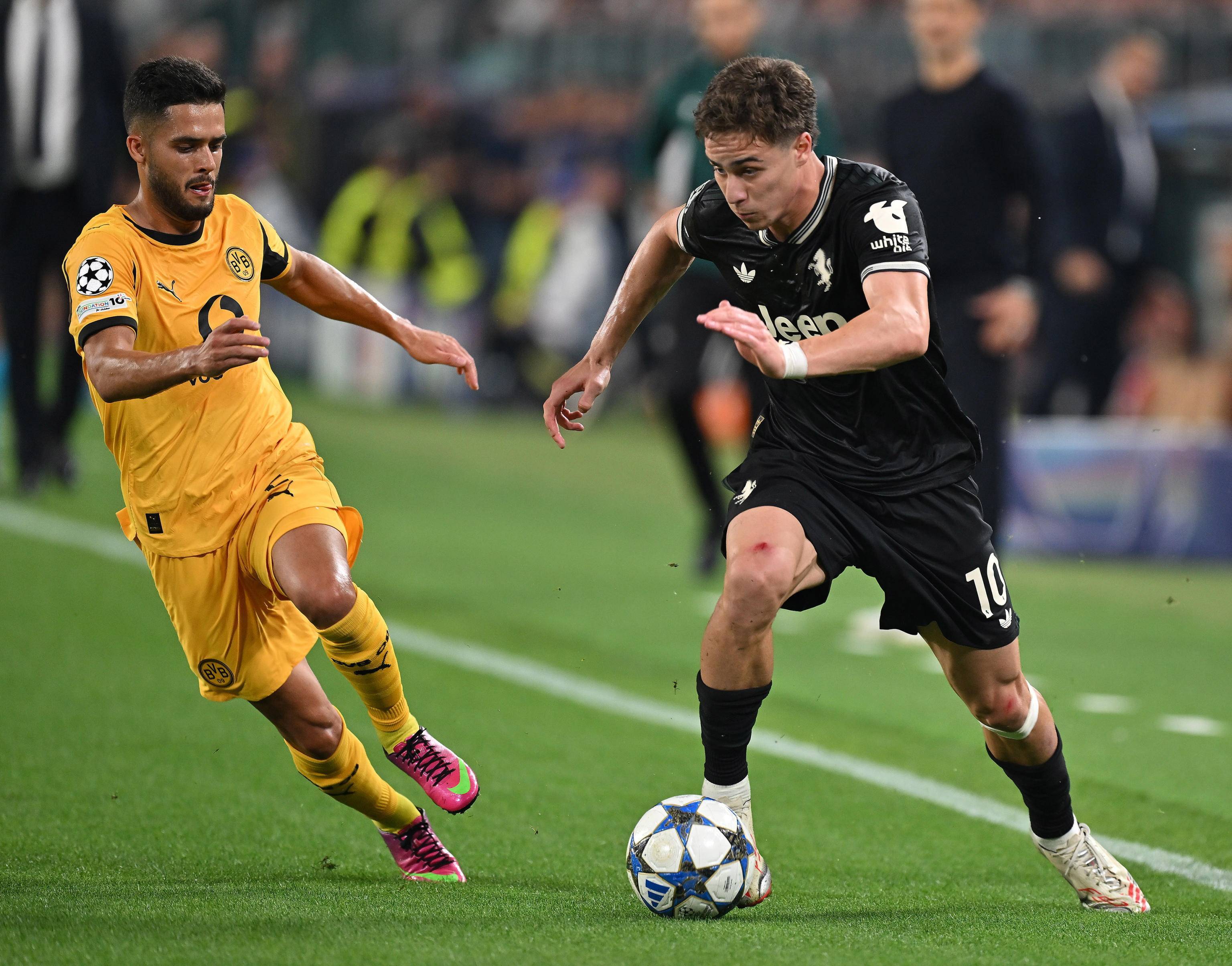 (外代二线)足球——欧冠联赛:尤文图斯战平多特蒙德